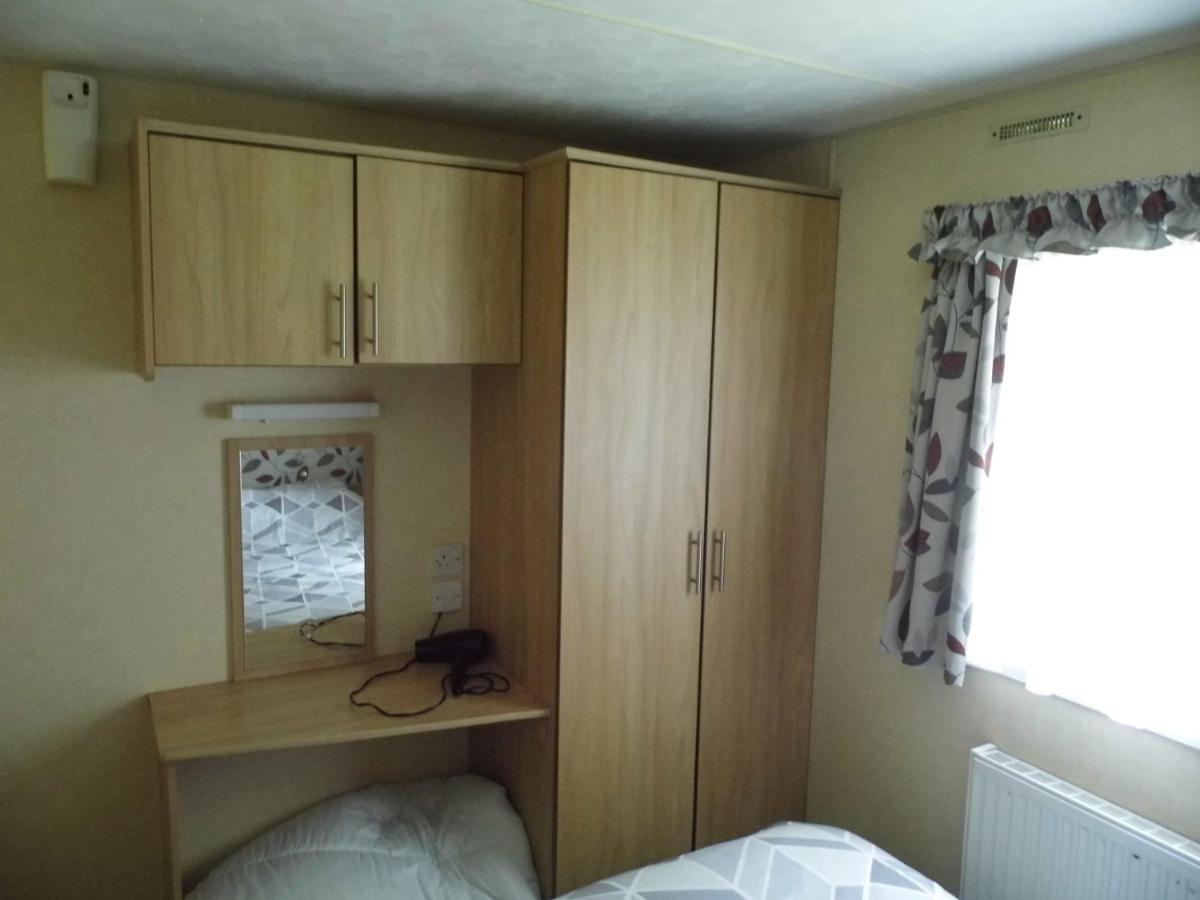 Weeley Oakdene -3 Bedroom Caravan מראה חיצוני תמונה