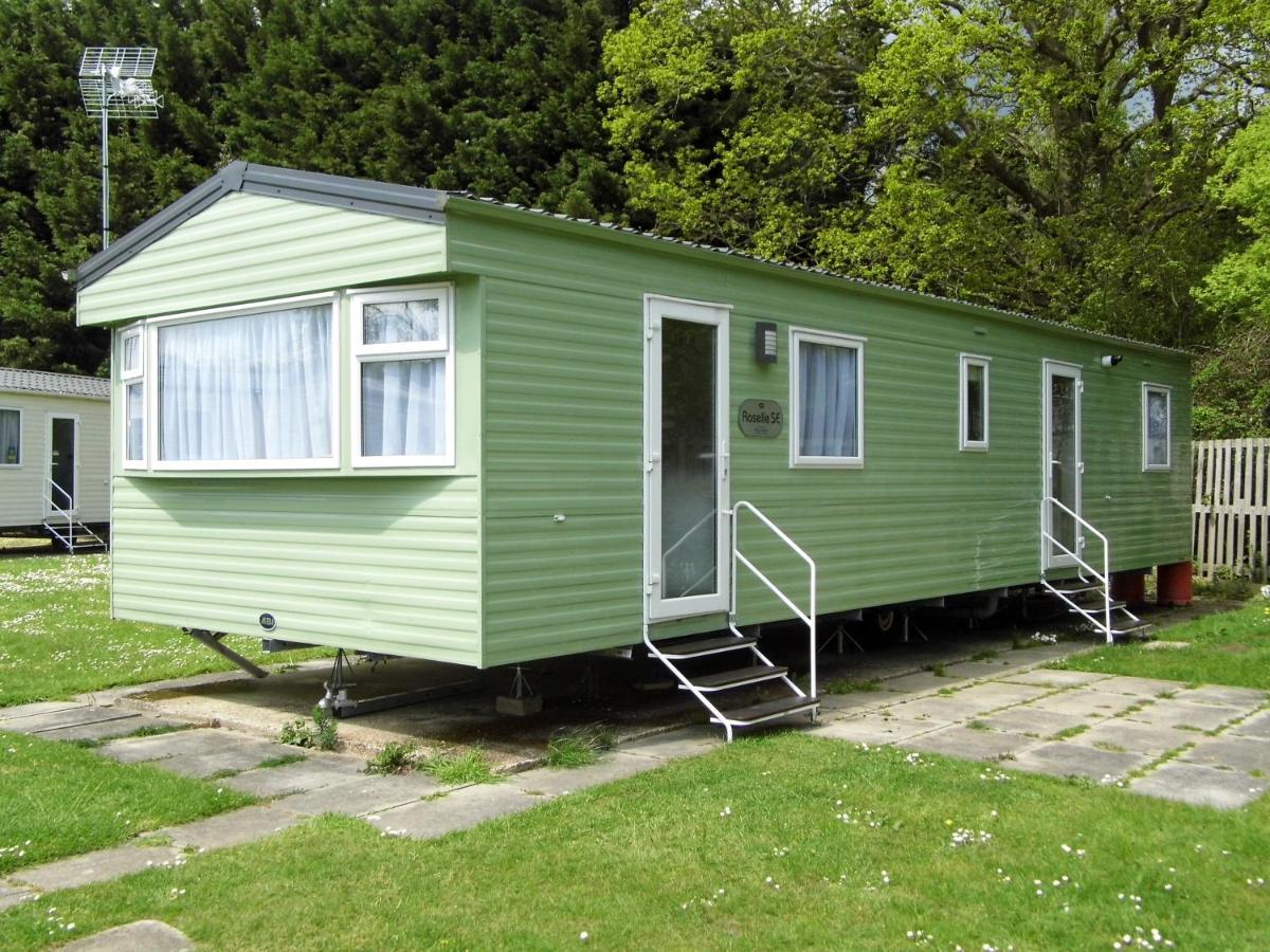 Weeley Oakdene -3 Bedroom Caravan מראה חיצוני תמונה